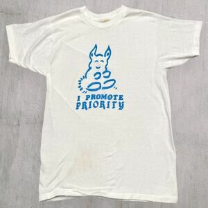 Promote priority art tee 90s